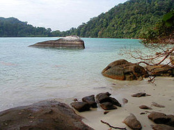 Surin Islands National Park Thailand - Picture from Wikipedia.org - Used on Snippy's Snaps Diving - DiveSnippy